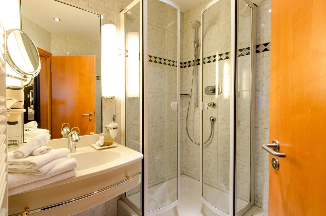 Hotel Gasthof Hecht Wolfach Bagian luar foto
