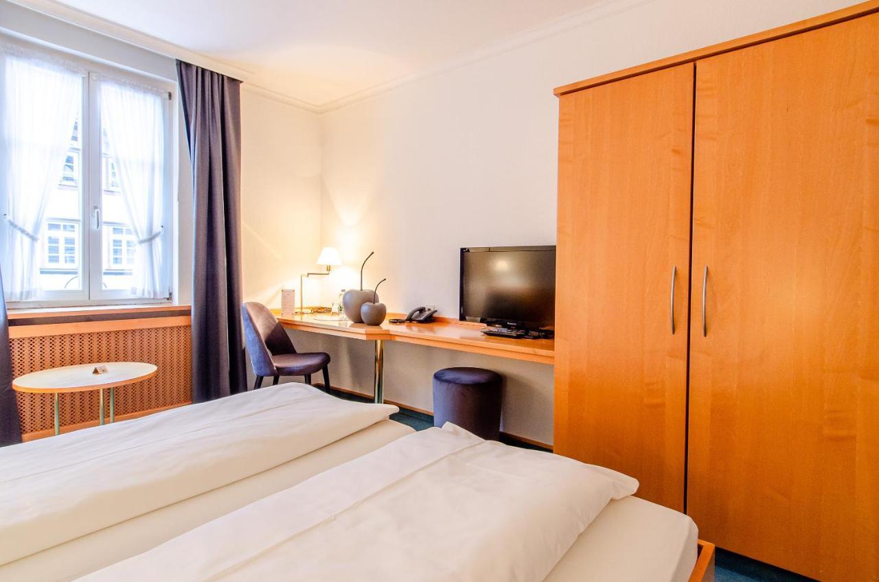 Hotel Gasthof Hecht Wolfach Bagian luar foto